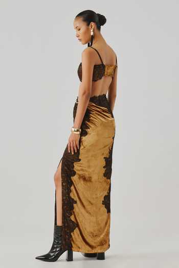 Aroka Black Velvet, Lace, Chantilly Cut Work, Applique, Anastasia Skirt With Belt Online at Aza Fashions Aroka_Black Velvet, Lace, Chantilly Cut Work, Applique, Anastasia Skirt With Belt _Online_at_Aza_Fashions