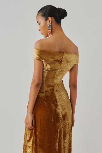 Aroka Gold Velvet Off-shoulder Molten Off Dress Online at Aza Fashions Aroka_Gold Velvet Off-shoulder Molten Off Dress _Online_at_Aza_Fashions
