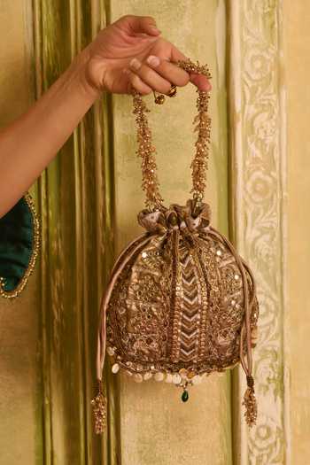 Doux Amour Ruhani Embellished Potli