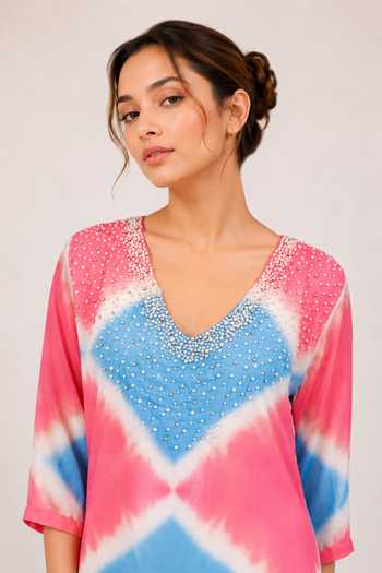 Label Ivish Pink Cotton, Chiffon V-neck Tie Dye Kurta And Pant Set at Aza Fashions Label Ivish_Pink Cotton, Chiffon V-neck Tie Dye Kurta And Pant Set _at_Aza_Fashions