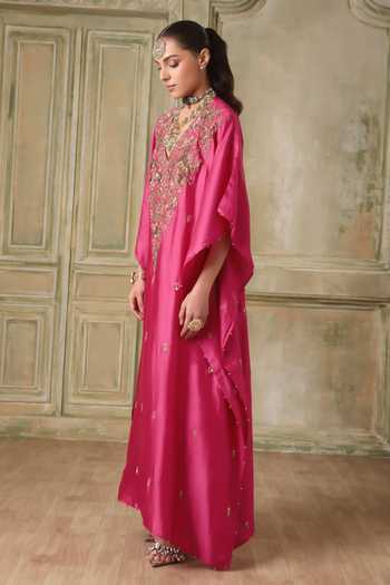Label Niti Bothra Fuchsia Silk V-neck Zar-rang Pink Kaftan Set Online at Aza Fashions Label Niti Bothra_Fuchsia Silk V-neck Zar-rang Pink Kaftan Set _Online_at_Aza_Fashions