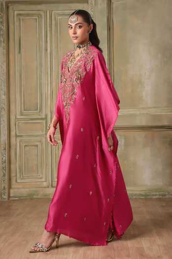Buy Label Niti Bothra Fuchsia Silk V-neck Zar-rang Pink Kaftan Set Online at Aza Fashions Buy_Label Niti Bothra_Fuchsia Silk V-neck Zar-rang Pink Kaftan Set _Online_at_Aza_Fashions