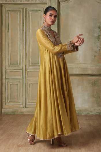 Label Niti Bothra Yellow Silk, Organza, Chanderi, Tencel V-neck Zar-rang Kalidar Kurta Set Online at Aza Fashions Label Niti Bothra_Yellow Silk, Organza, Chanderi, Tencel V-neck Zar-rang Kalidar Kurta Set _Online_at_Aza_Fashions