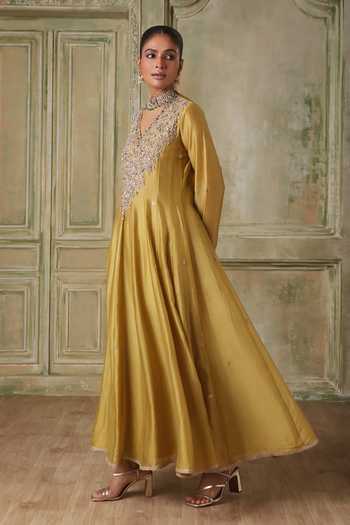 Buy Label Niti Bothra Yellow Silk, Organza, Chanderi, Tencel V-neck Zar-rang Kalidar Kurta Set Online at Aza Fashions Buy_Label Niti Bothra_Yellow Silk, Organza, Chanderi, Tencel V-neck Zar-rang Kalidar Kurta Set _Online_at_Aza_Fashions