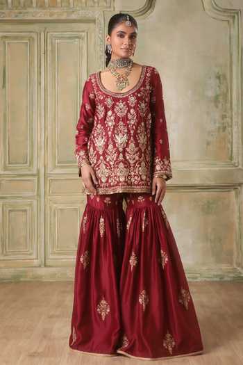 Buy_Label Niti Bothra_Maroon Silk, Chanderi, Organza Scoop Neck Zar-rang Kurta Sharara Set 