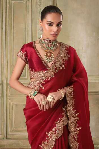 Label Niti Bothra Maroon Silk, Organza V-neck Zar-rang Scallop Border Saree Set Online at Aza Fashions Label Niti Bothra_Maroon Silk, Organza V-neck Zar-rang Scallop Border Saree Set _Online_at_Aza_Fashions