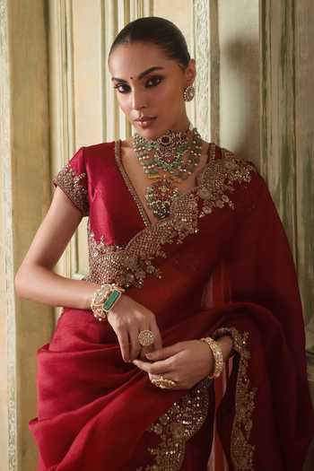 Shop Label Niti Bothra Maroon Silk, Organza V-neck Zar-rang Scallop Border Saree Set Online at Aza Fashions Shop_Label Niti Bothra_Maroon Silk, Organza V-neck Zar-rang Scallop Border Saree Set _Online_at_Aza_Fashions