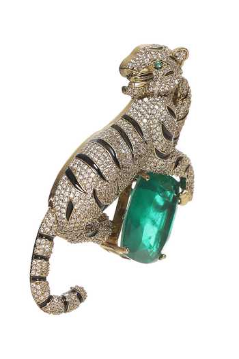 Buy Preeti Mohan Green Niharika Moissanite Brooch Online at Aza Fashions Buy_Preeti Mohan_Green Niharika Moissanite Brooch _Online_at_Aza_Fashions