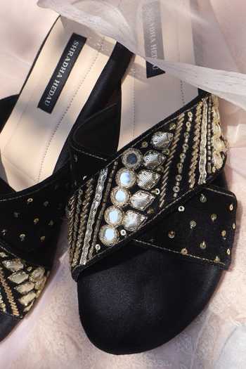 Buy Shradha Hedau Footwear Couture Black Lumina Handcrafted Flats Online at Aza Fashions Buy_Shradha Hedau Footwear Couture_Black Lumina Handcrafted Flats _Online_at_Aza_Fashions