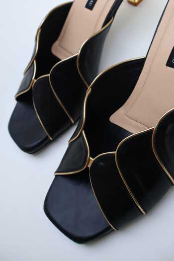 Buy Shradha Hedau Footwear Couture Black Zaria Pyramid Block Heels Online at Aza Fashions Buy_Shradha Hedau Footwear Couture_Black Zaria Pyramid Block Heels _Online_at_Aza_Fashions