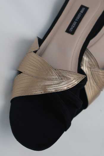 Shop Shradha Hedau Footwear Couture Black Karis Leafy Strap Block Heels Online at Aza Fashions Shop_Shradha Hedau Footwear Couture_Black Karis Leafy Strap Block Heels _Online_at_Aza_Fashions