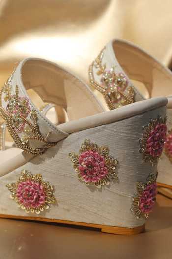Shradha Hedau Footwear Couture Beige Verena Rose Embroidered Wedges at Aza Fashions Shradha Hedau Footwear Couture_Beige Verena Rose Embroidered Wedges _at_Aza_Fashions