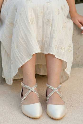 Shradha Hedau Footwear Couture Beige Tara Embellished Cross-over Strap Flats Online at Aza Fashions Shradha Hedau Footwear Couture_Beige Tara Embellished Cross-over Strap Flats _Online_at_Aza_Fashions