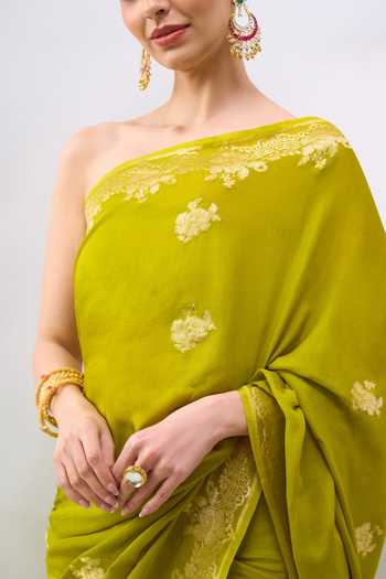 Buy_Mint N Oranges_Green Georgette Floral Embroidered Saree With Running Blouse 