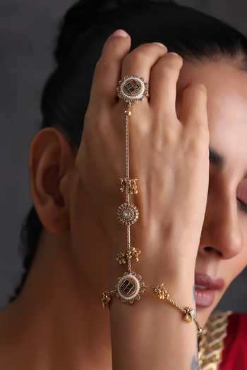 Swabhimann Embellished Hathphool 