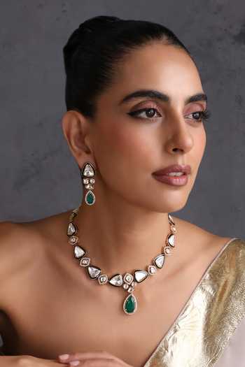 Swabhimann Emerald & Polki Necklace Set 
