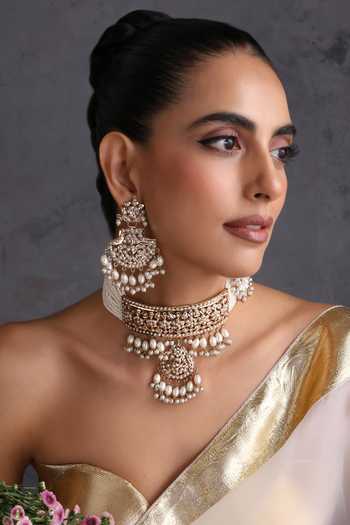 Shop_Swabhimann_White Jadau Choker Set _Online_at_Aza_Fashions