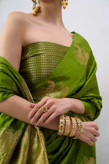 Shop Mint N Oranges Green Silk, Banarasi Handwoven Saree With Unstitched Blouse Shop_Mint N Oranges_Green Silk, Banarasi Handwoven Saree With Unstitched Blouse