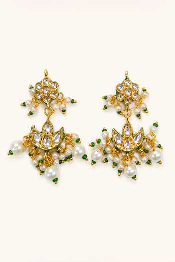 Tad Accessories_White Imitation Kundan Brass Necklace Set _Online_at_Aza_Fashions