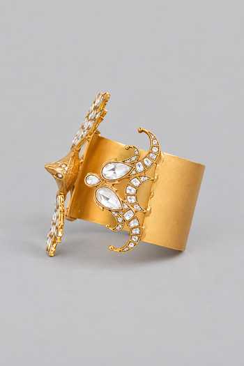 Zevar By Geeta Gold Plated Kundan Polki Cuff Online at Aza Fashions Zevar By Geeta_Gold Plated Kundan Polki Cuff _Online_at_Aza_Fashions