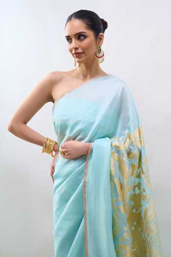 Mint N Oranges_Blue Silk Floral Motif Saree With Unstitched Blouse Piece _at_Aza_Fashions
