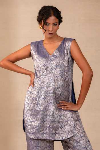 Buy Eeda Blue Brocade V-neck Eeda Silk Kurta And Pant Co-ord Set Online at Aza Fashions Buy_Eeda_Blue Brocade V-neck Eeda Silk Kurta And Pant Co-ord Set _Online_at_Aza_Fashions