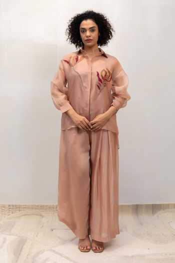 Eeda Peach Silk Organza, Shantoon Collared Neck Eeda Flower Applique Shirt Online at Aza Fashions Eeda_Peach Silk Organza, Shantoon Collared Neck Eeda Flower Applique Shirt _Online_at_Aza_Fashions