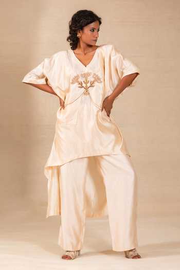 Eeda Silsila Folk Motif Kaftan & Pant Set 