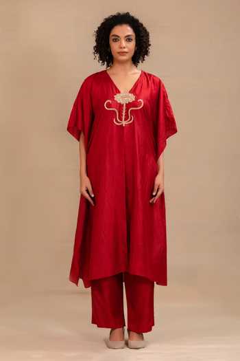 Buy_Eeda_Maroon Silk V-neck Silsila Pure Kaftan And Pant Set _Online_at_Aza_Fashions