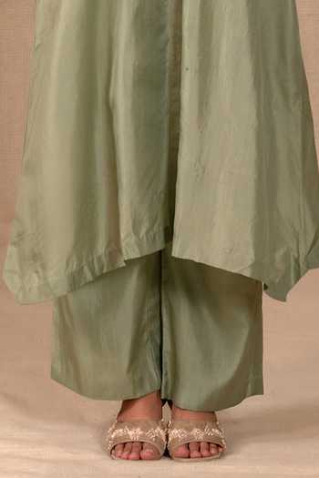 Eeda Green Silk Collared Neck, Yes Silsila Leaf Motif Kurta And Pant Set Online at Aza Fashions Eeda_Green Silk Collared Neck, Yes Silsila Leaf Motif Kurta And Pant Set _Online_at_Aza_Fashions