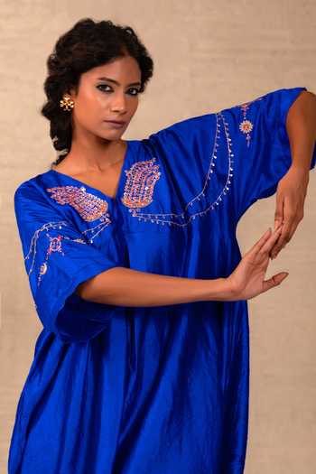 Eeda Blue Silk, Bemberg V-neck Silsila Paisley Embroidered Kaftan And Pant Set Online at Aza Fashions Eeda_Blue Silk, Bemberg V-neck Silsila Paisley Embroidered Kaftan And Pant Set _Online_at_Aza_Fashions