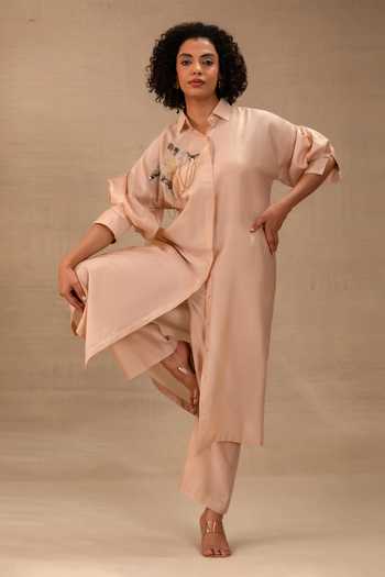 Buy_Eeda_Peach Silk, Chanderi, Shantoon Collared Neck Tinka Long Jacket Kurta Set _Online_at_Aza_Fashions