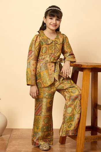 Shop StyloBug Yellow Viscose Printed Shirt And Pant Co-ord Set Online at Aza Fashions Shop_StyloBug_Yellow Viscose Printed Shirt And Pant Co-ord Set _Online_at_Aza_Fashions