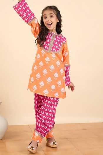 StyloBug Multicolor Cotton Printed Kurta And Salwar Set Online at Aza Fashions StyloBug_Multicolor Cotton Printed Kurta And Salwar Set _Online_at_Aza_Fashions