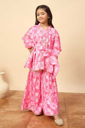 StyloBug Printed Kaftan Kurta & Sharara Set 