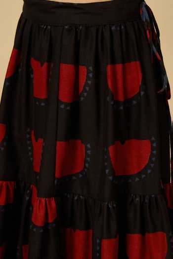Shop_StyloBug_Black Cotton Printed Sleeveless Shirt And Lehenga Set _Online_at_Aza_Fashions