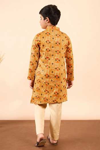 StyloBug Cotton Printed Kurta & Pant Set 