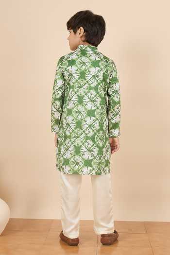 StyloBug Printed Kurta & Pant Set 