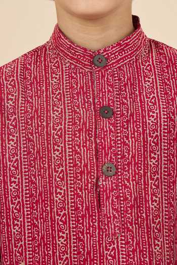 StyloBug_Maroon Polyester Printed Kurta And Pant Set _at_Aza_Fashions