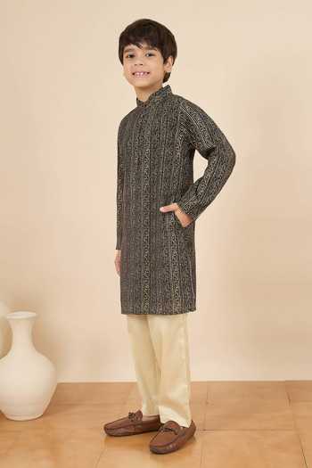 StyloBug_Black Polyester Printed Kurta And Pant Set _Online_at_Aza_Fashions