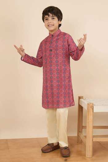 StyloBug Maroon Polyester Printed Kurta And Pant Set Online at Aza Fashions StyloBug_Maroon Polyester Printed Kurta And Pant Set _Online_at_Aza_Fashions