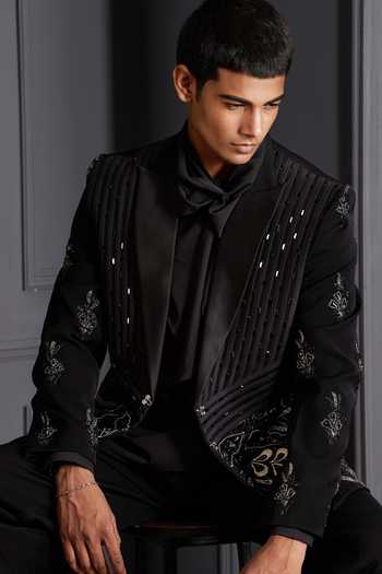Soniya G_Black Suiting Embroidery, Zari Noir Floreal Tuxedo Set _at_Aza_Fashions