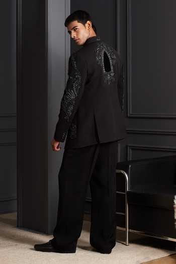 Soniya G Aks-e-Raaz Embroidered Tuxedo Set 