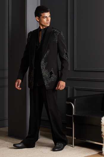 Soniya G Aks-e-Raaz Embroidered Tuxedo Set 