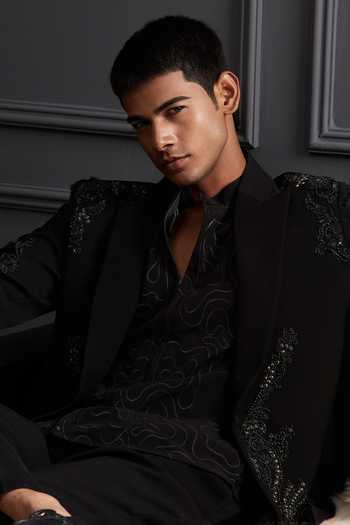 Shop Soniya G Black Suiting Aks-e-raaz Embroidered Tuxedo Set Shop_Soniya G_Black Suiting Aks-e-raaz Embroidered Tuxedo Set