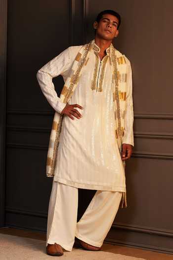 Buy Soniya G Gold Georgette Ivaan Linear Sequin Kurta Set With Stole Online at Aza Fashions Buy_Soniya G_Gold Georgette Ivaan Linear Sequin Kurta Set With Stole _Online_at_Aza_Fashions