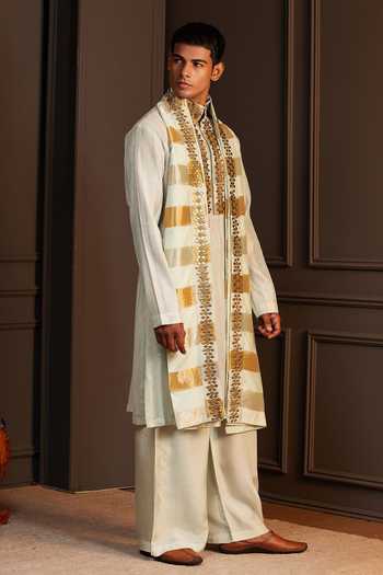 Soniya G_Cream Georgette Zarin Sequin Kurta Set With Stole _at_Aza_Fashions