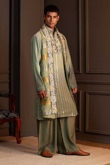 Shop Soniya G Green Georgette Miran Ombre Sequin Kurta Set With Stole Online at Aza Fashions Shop_Soniya G_Green Georgette Miran Ombre Sequin Kurta Set With Stole _Online_at_Aza_Fashions