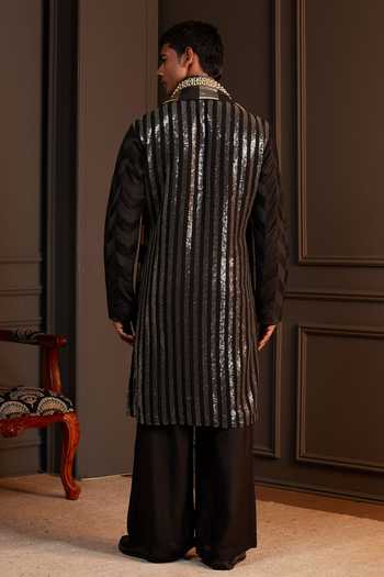 Soniya G Shahmir Embellished Kurta Set With Stole 