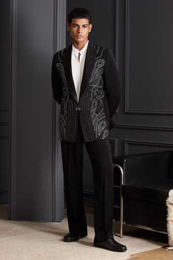 Soniya G Naqsh Noir Emroidered Tuxedo Set